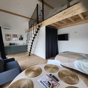 The Bedroom - Proche Aeroport Lyon, Groupama Stadium, Ldlc Arena, Eurexpo, Viarhona Jonage